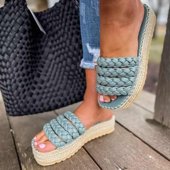 Matisse Shoes - NWT BEACH by Matisse Size 10- Turquoise Pacific Platform Sandals